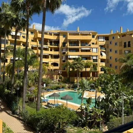 Almendros 1 شقة